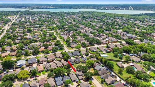 3207 Sara Dr, Rowlett, TX, 75088-8702 | Card Image