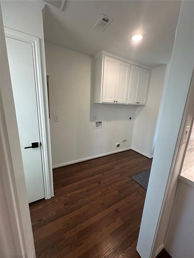 Laundry Room/Mud Room | Image 26