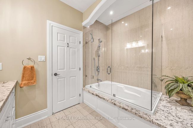 5029 Cedar Springs Crt, House other with 3 bedrooms, 3 bathrooms and 12 parking in Burlington ON | Image 36
