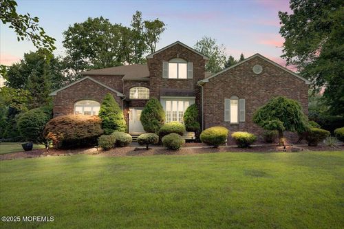 4 Justin Dr, East Hanover, NJ, 07936-2700 | Card Image