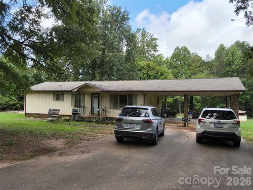 1981 Mollys Backbone Rd, Sherrills Ford, NC, 28673-7795 | Card Image
