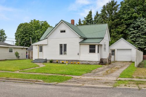 2029 Ridge, Mcbride, MI, 48852 | Card Image