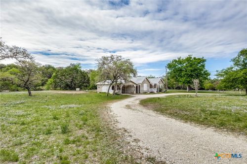 143 Platten Creek Rd, Boerne, TX, 78006-7207 | Card Image