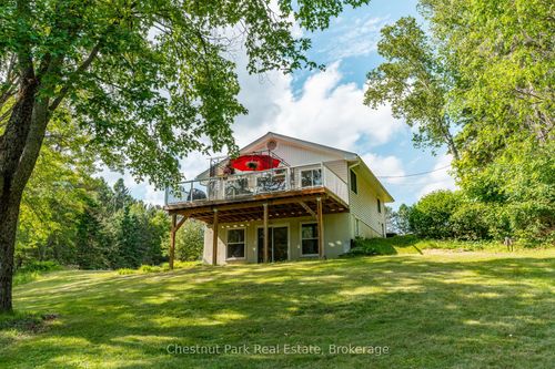 1054 Green Lake Rd, Algonquin Highlands, ON, K0M1S0 | Card Image