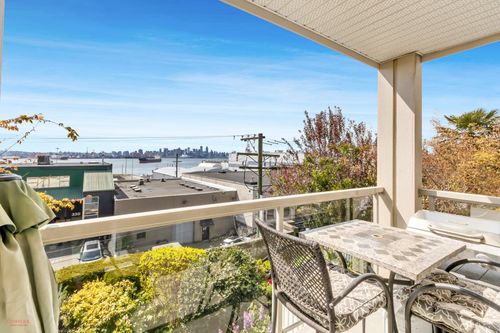 208-333 E 1st Street, North Vancouver, BC, V7L4W9 | Card Image
