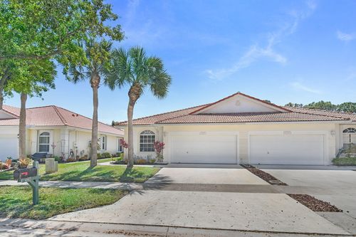 6785 Se Warwick Ln, Stuart, FL, 34997-4722 | Card Image