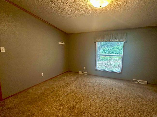 9290 W 310 N, House other with 3 bedrooms, 2 bathrooms and null parking in Delphi IN | Image 14