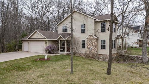 660 Sunset Drive, WAUPACA, WI, 54981 | Card Image