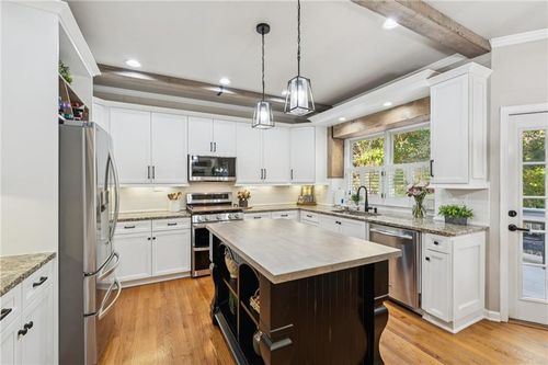 6385 Grand Magnolia Dr, Sugar Hill, GA, 30518-5542 | Card Image