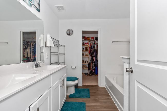 23402 Pinetum Cir, House other with 4 bedrooms, 3 bathrooms and 2 parking in Spring TX | Image 20