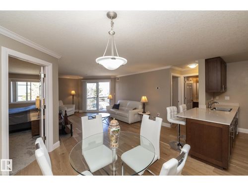 209-13111 140 Ave Nw, Edmonton, AB, T6V0B1 | Card Image