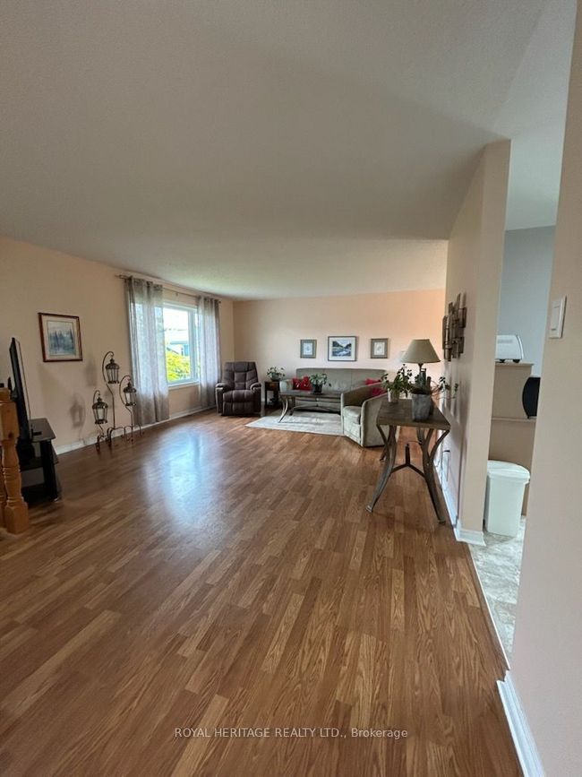 12 Juniper Crt, House other with 3 bedrooms, 2 bathrooms and 2 parking in Bobcaygeon ON | Image 10