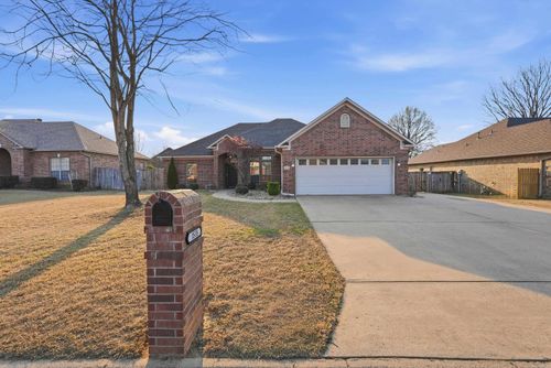 1535 Blustery Way, Conway, AR, 72034-8416 | Card Image