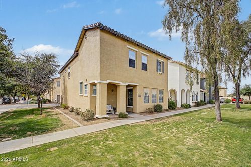 3589 S Fireside Trail, Gilbert, AZ, 85297 | Card Image