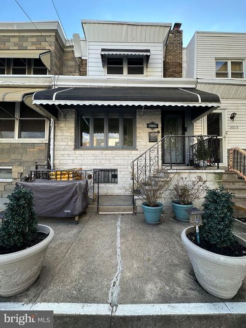 3017 S 15th St, PHILADELPHIA, PA, 19145-4901 | Card Image