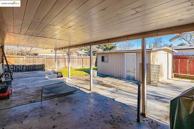 232 Renee Dr, House other with 3 bedrooms, 2 bathrooms and 1 parking in Modesto CA | Image 9