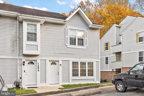 b-129 Emery Ct, NEWARK, DE, 19711-6002 | Card Image