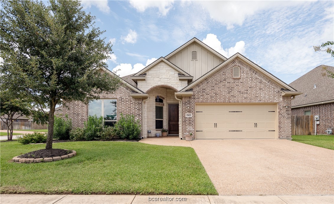 Shady Brook Ln, College Station, TX 77845