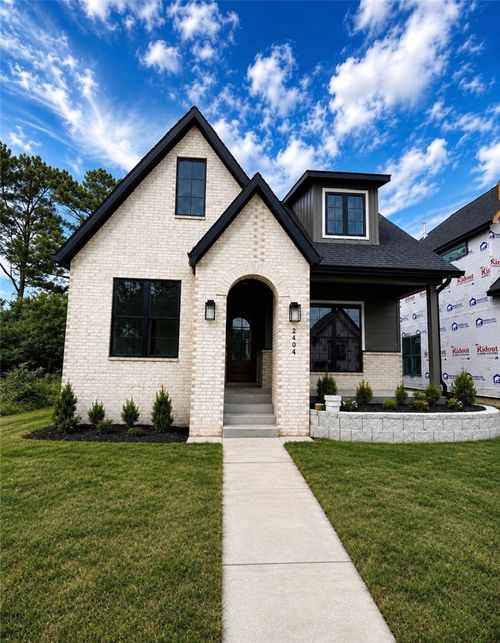 2404 S 31st St, Rogers, AR, 72758-5307 | Card Image