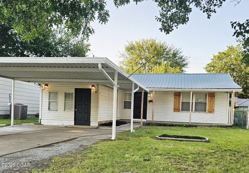 416 Admiral Trussler Blvd, Miami, OK, 74354-3137 | Card Image