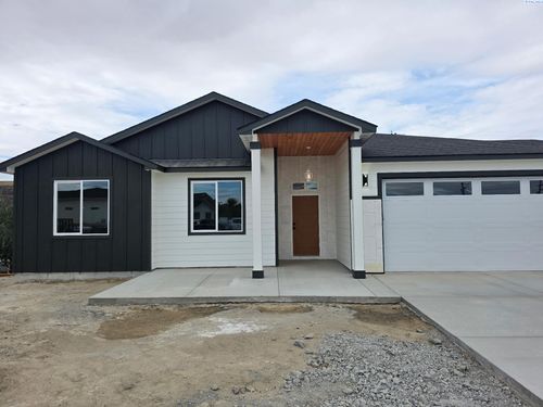 1040 S Florida Pl, Kennewick, WA, 99336 | Card Image