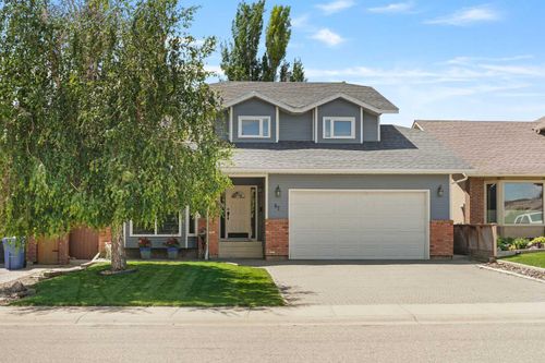 82 Sherwood Blvd W, Lethbridge, AB, T1K6E9 | Card Image
