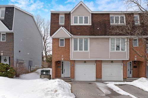 22 Almond Lane, Kanata, ON, K2L3T3 | Card Image