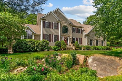 16 Leonard Drive, North Smithfield, RI, 02896 | Card Image