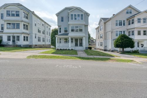 279 Linwood St, New Britain, CT, 06052-1924 | Card Image