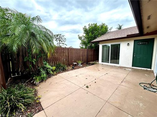 5660 Foxlake Dr, NORTH FORT MYERS, FL, 33917-5651 | Card Image