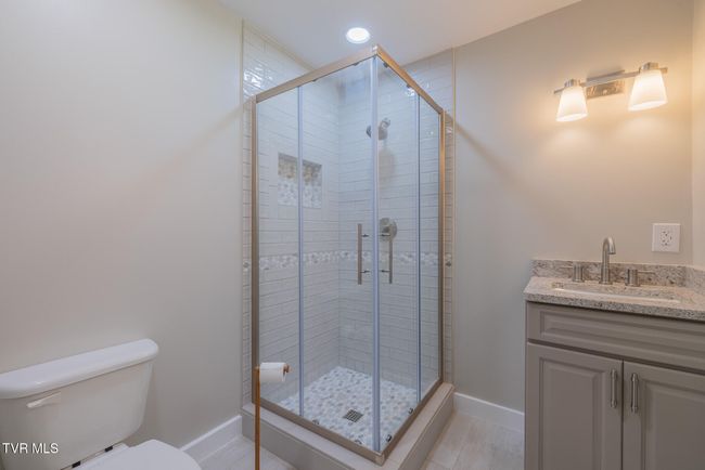 31232 Hollyfield Rd, House other with 3 bedrooms, 3 bathrooms and null parking in Damascus VA | Image 8
