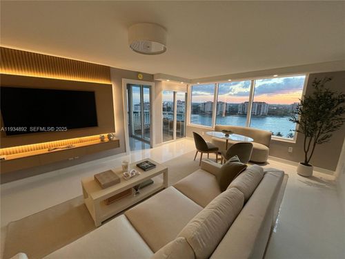 apt-1501-400 S Pointe Dr, Miami Beach, FL, 33139-7359 | Card Image