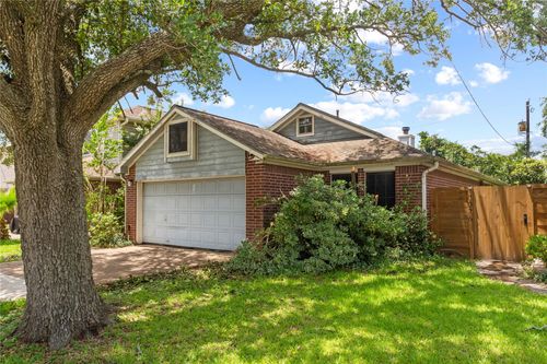 8030 Catalpa St, Texas City, TX, 77591-2470 | Card Image