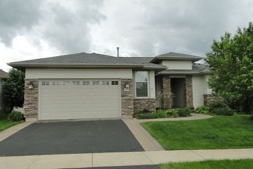 12705 Cold Springs Dr, Huntley, IL, 60142-7428 | Card Image