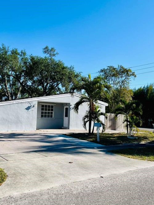 6801-6801 Park St, Hollywood, FL, 33024-3813 | Card Image