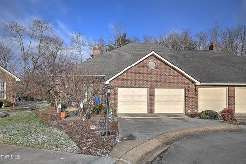 42-42 Platinum Ct, Johnson City, TN, 37604-2474 | Card Image