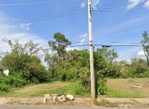 3937 Lee Ave, Saint Louis, MO, 63107-1635 | Card Image