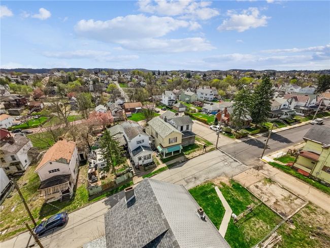 2802 Stewart St, House other with 3 bedrooms, 2 bathrooms and null parking in Mckeesport PA | Image 9