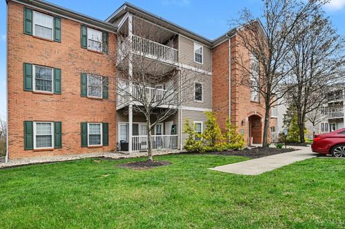 5401 Michelles Oak Ct, Cincinnati, OH, 45248-1095 | Card Image