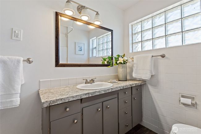 Full Bathroom on Main Floor | Image 25