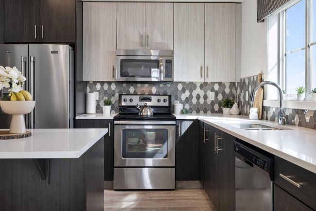 1318 - 215 Legacy Blvd Se, Condo with 2 bedrooms, 2 bathrooms and 1 parking in Calgary AB | Image 12