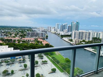 R2510 - 2602 E Hallandale Beach Blvd, Condo with 2 bedrooms, 2 bathrooms and null parking in Hallandale Beach FL | Image 1