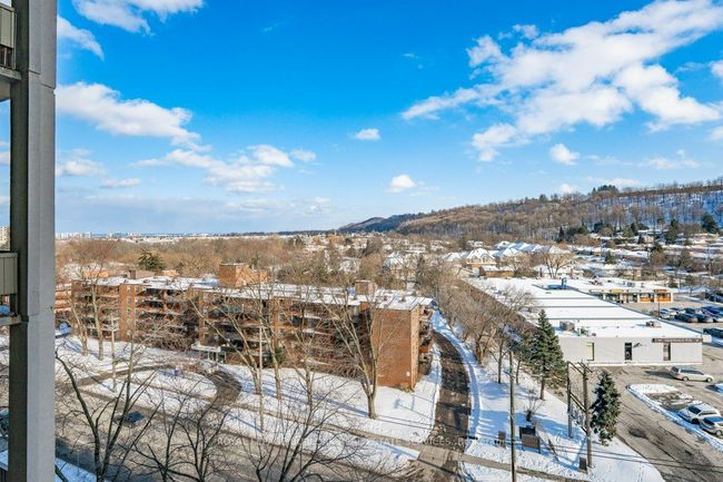 522 - 350 Quigley Rd, Condo with 3 bedrooms, 1 bathrooms and null parking in Hamilton ON | Image 28