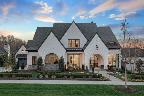 8146 Heirloom Blvd, College Grove, TN, 37046-1527 | Card Image