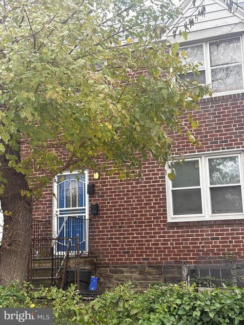 5901 N Hutchinson St, Philadelphia, PA, 19141-3713 | Card Image