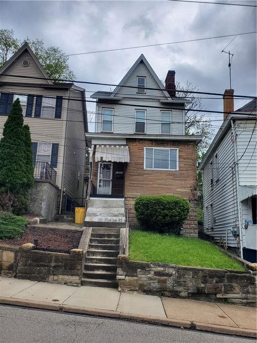 99 Southern Ave, Mt Washington, PA, 15211-1943 | Card Image