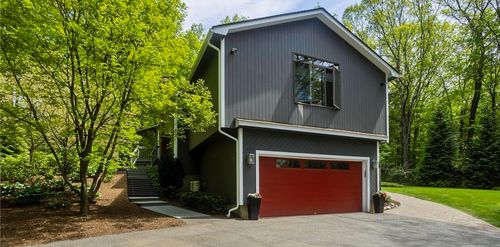 21 Birch Ln, Northampton, MA, 01062-9701 | Card Image
