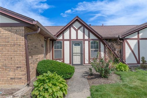957 Pine Needles Dr, Dayton, OH, 45458-3332 | Card Image
