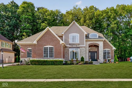 13712 Fairwood Dr, Mccordsville, IN, 46055-5504 | Card Image