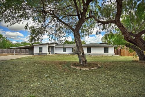 234 E Trant Rd, Kingsville, TX, 78363-7321 | Card Image